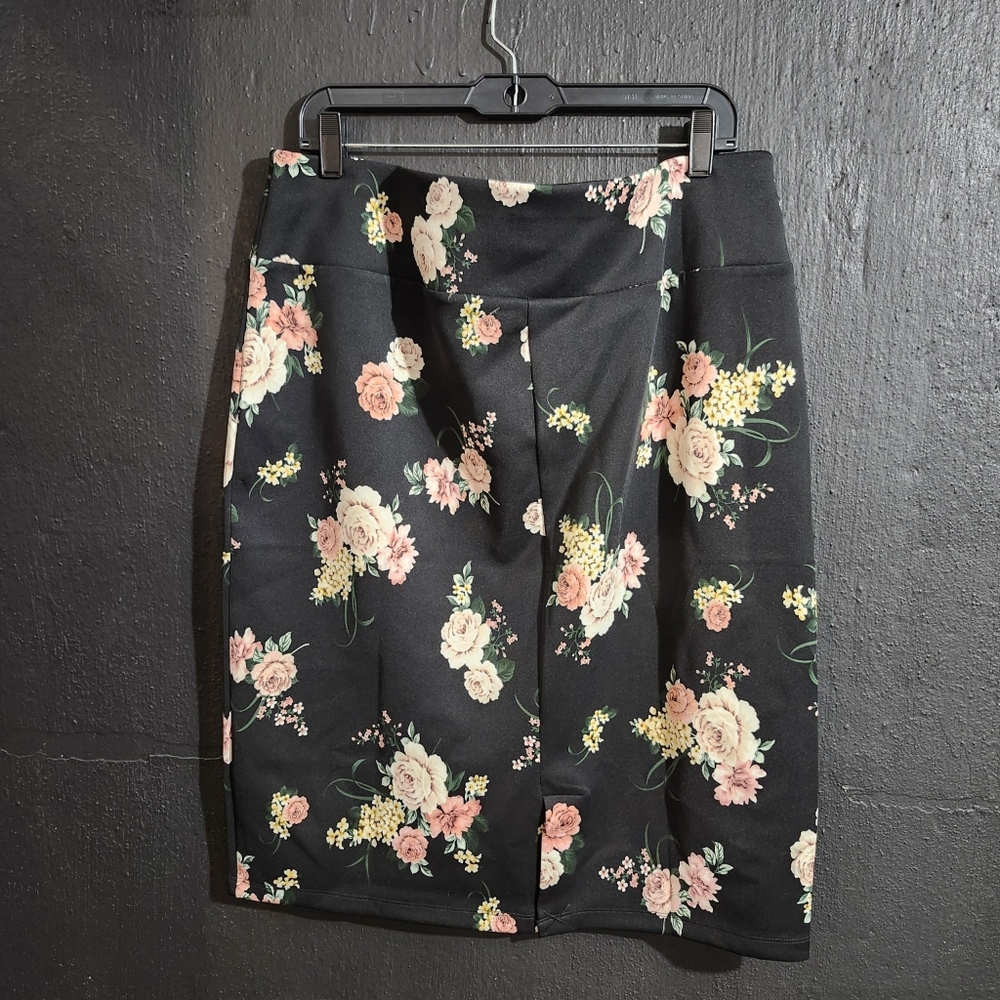 Unlisted Women's stretch skirt